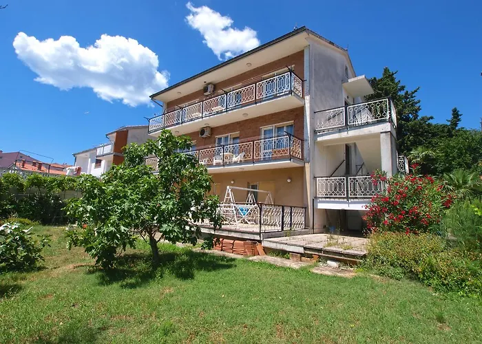 Apartments Josip 74