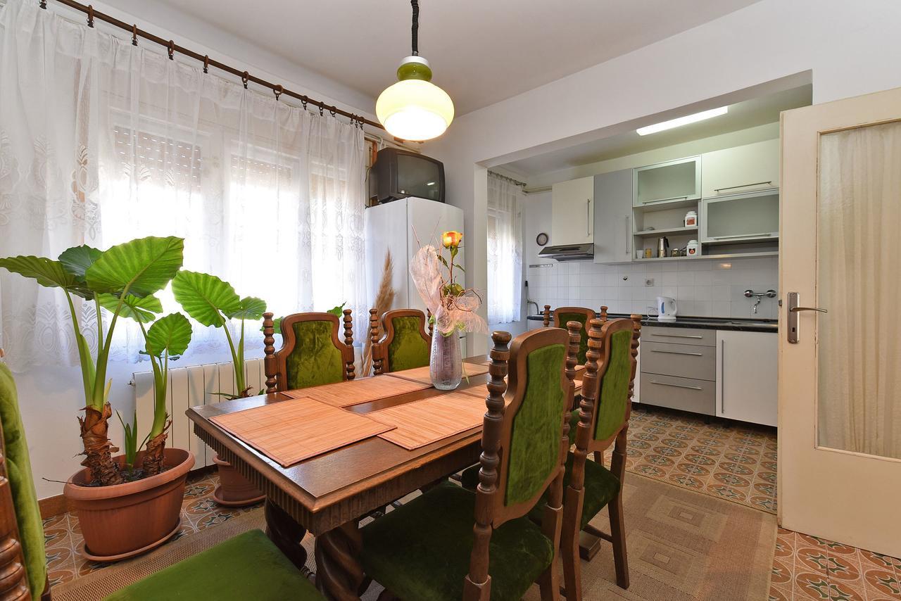 Apartment Josip 74